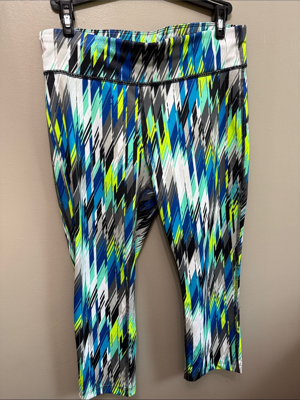 Women’s Athletic Capri Leggings - Blue Multi